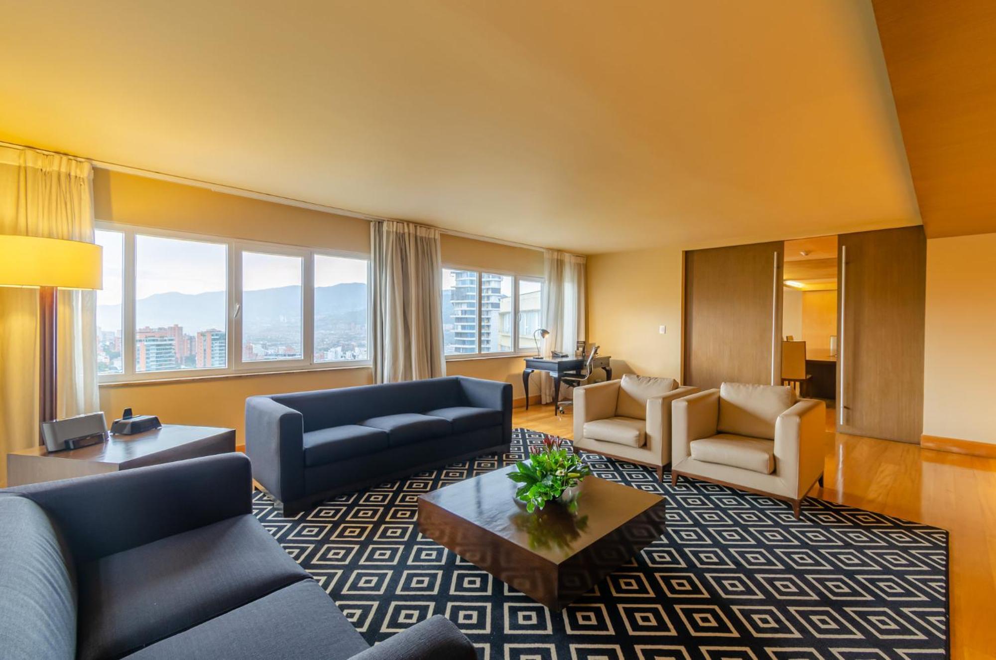 Intercontinental Medellin - Movich By Ihg Hotel Kültér fotó